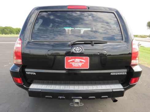 Used 2005 Toyota 4Runner SR5 image 8