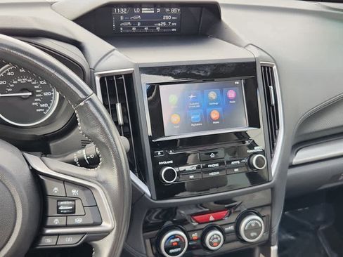 Used 2021 Subaru Forester Premium image 14