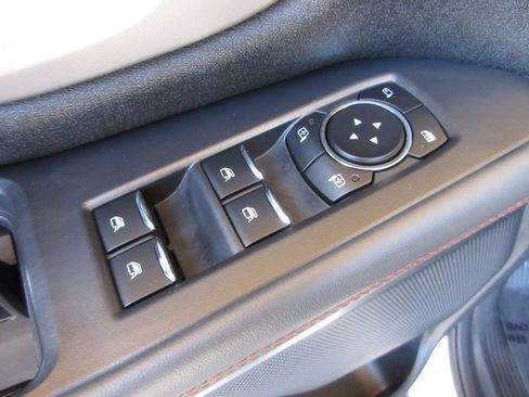 Used 2025 Ford Expedition Max Active RWD image 10