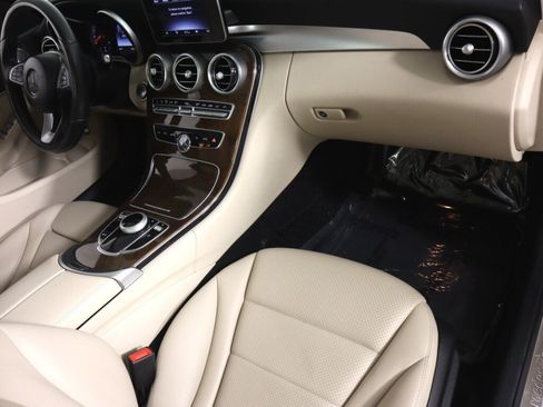 Used 2017 Mercedes-Benz C 300 4MATIC Sedan image 40