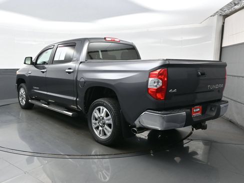 Used 2017 Toyota Tundra SR5 w/ SR5 Upgrade Package AWD/4WD image 4