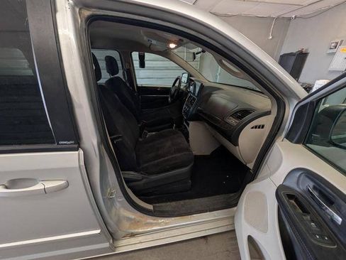 Used 2011 Dodge Grand Caravan Mainstreet w/ PWR Convenience Group FWD image 27