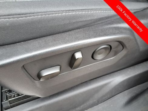 Used 2024 Chevrolet Silverado 1500 LT AWD/4WD image 17