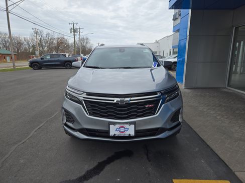 Used 2023 Chevrolet Equinox RS image 4
