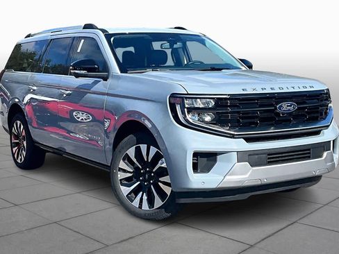 New 2025 Ford Expedition Max Platinum w/ Driver's Package image 2