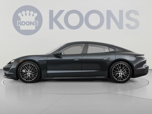 Used 2021 Porsche Taycan RWD image 2