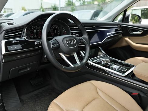 Used 2023 Audi Q7 3.0T Premium Plus w/ Premium Plus Package AWD/4WD image 19