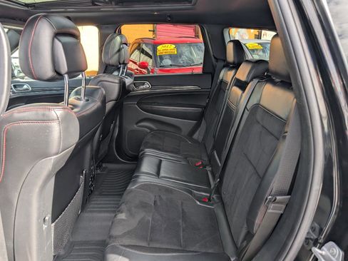 Used 2017 Jeep Grand Cherokee Trailhawk w/ Trailhawk Luxury Group image 14