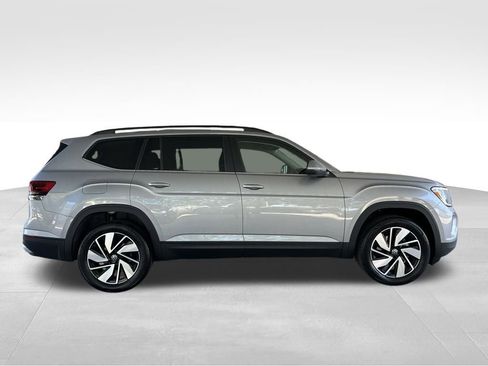 New 2026 Volkswagen Atlas SE FWD image 6
