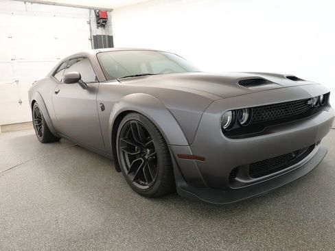 Used 2023 Dodge Challenger SRT Hellcat image 3