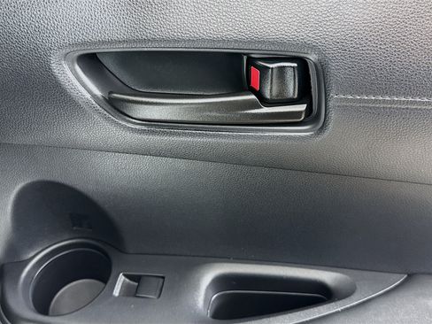 Used 2024 Toyota Corolla Cross LE FWD image 30