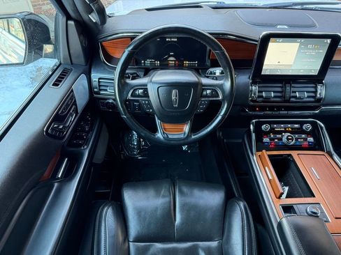 Used 2019 Lincoln Navigator Reserve w/ Cargo Package image 27