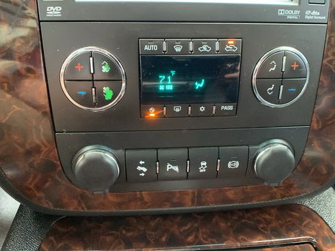 Used 2013 GMC Sierra 2500 Denali w/ Suspension Package, Off-Road image 20