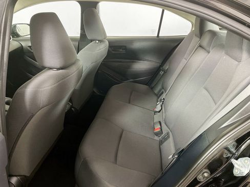 Used 2023 Toyota Corolla LE image 21