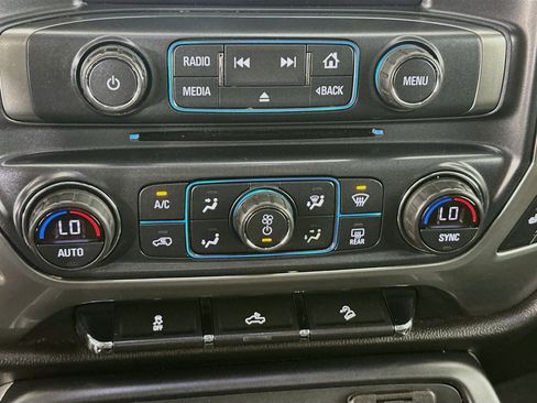 Used 2018 Chevrolet Silverado 1500 LT w/ All Star Edition AWD/4WD image 22