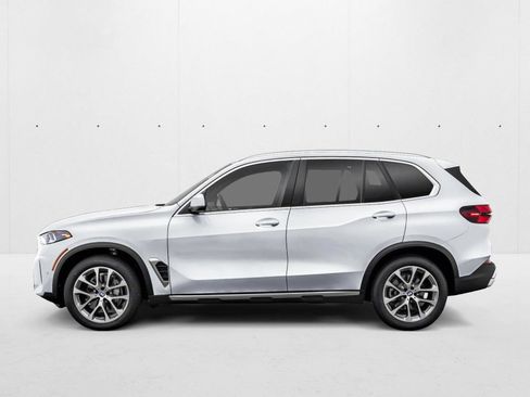 New 2026 BMW X5 xDrive40i w/ M Sport Package AWD/4WD image 3