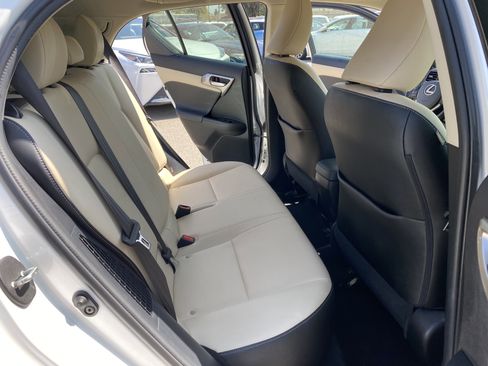 Used 2017 Lexus CT 200h w/ Accessory Package 2 FWD image 19