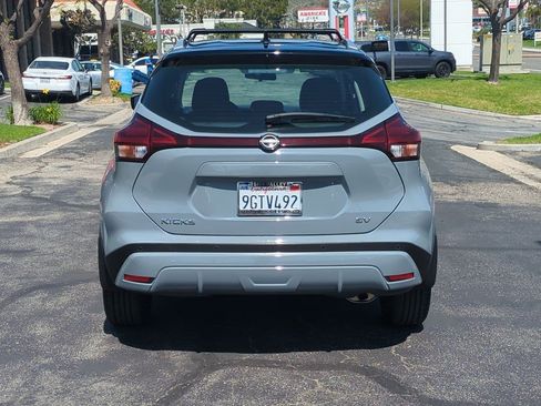 Certified 2023 Nissan Kicks SV image 7