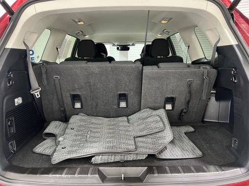 Certified 2024 Subaru Ascent Premium w/ Convenience Package image 23