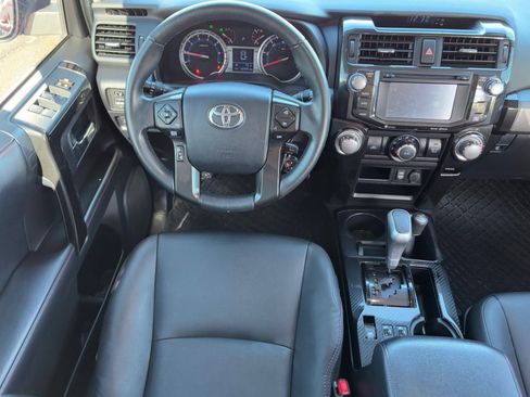 Used 2018 Toyota 4Runner TRD Off-Road Premium image 13