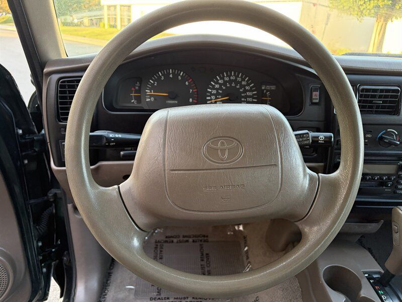 Used 2000 Toyota Tacoma PreRunner RWD image 16