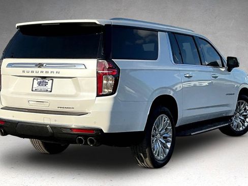 Used 2023 Chevrolet Suburban Premier w/ Advanced Technology Package AWD/4WD image 6