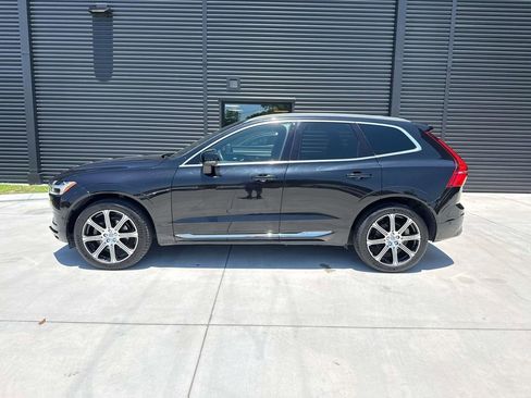 Used 2019 Volvo XC60 T5 Inscription FWD image 2