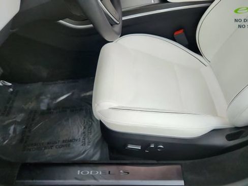 Used 2022 Tesla Model S Plaid AWD/4WD image 34