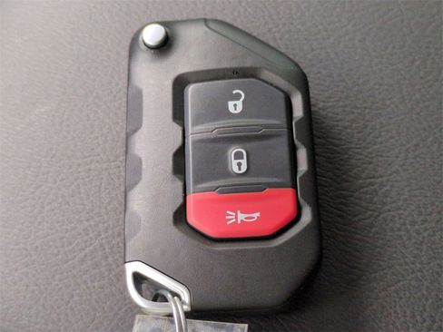 New 2025 Jeep Wrangler Sahara w/ Safety Group image 31