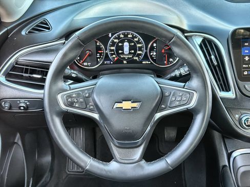 Used 2024 Chevrolet Malibu LT FWD image 14