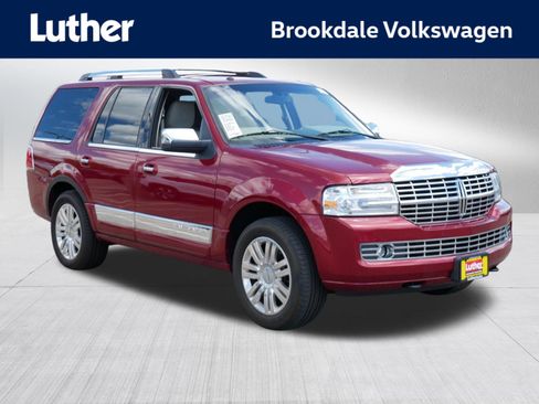 Used 2014 Lincoln Navigator 4WD image 1