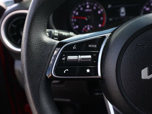 Used 2023 Kia Forte LXS image 25