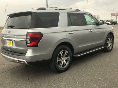 Used 2023 Ford Expedition Limited AWD/4WD image 8