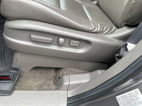 Used 2014 Honda Odyssey EX-L image 22