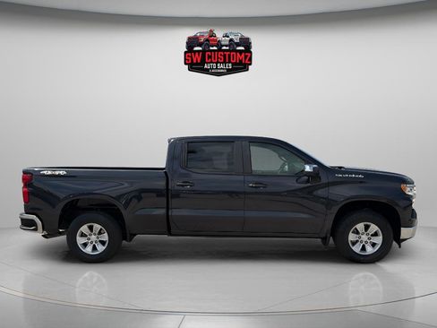 Used 2023 Chevrolet Silverado 1500 LT AWD/4WD image 8