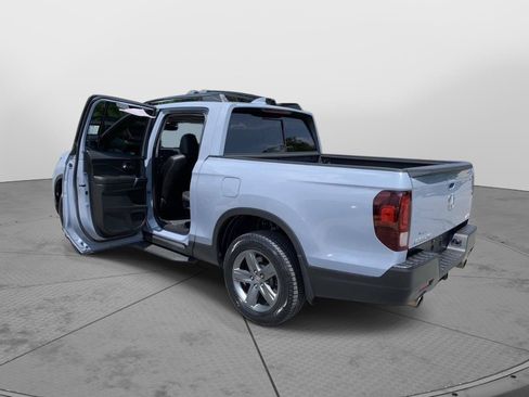 Certified 2023 Honda Ridgeline RTL image 38