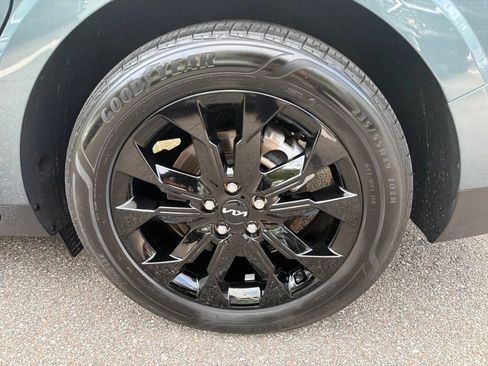 Certified 2024 Kia Carnival SX Prestige FWD image 29