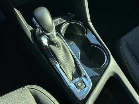 Used 2020 Buick Encore GX Preferred w/ Cold Weather Comfort Package image 23