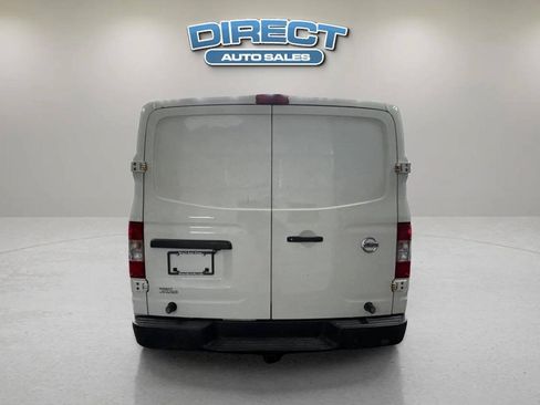 Used 2017 Nissan NV 3500 SV RWD image 5