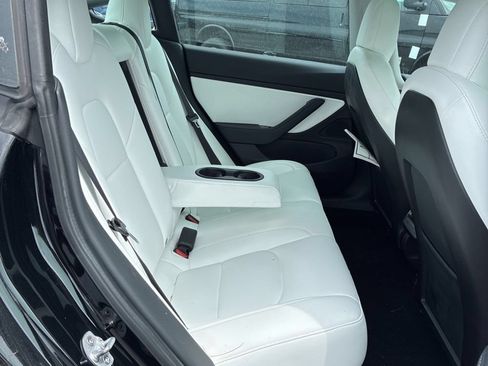 Used 2020 Tesla Model 3 RWD image 12