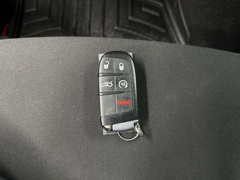 Used 2019 Dodge Challenger R/T Scat Pack w/ Driver Convenience Group image 39