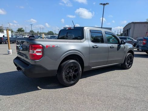 Used 2024 Ford Maverick Lariat w/ FX4 Off-Road Package AWD/4WD image 4