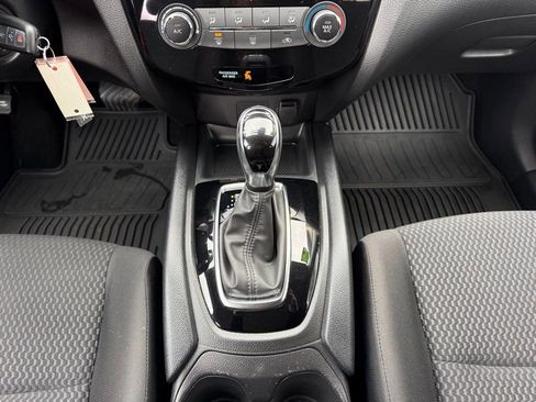 Certified 2022 Nissan Rogue Sport S image 21