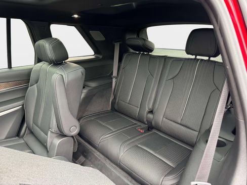 Certified 2026 Cadillac Vistiq Luxury w/ LPO, Floor Liner Package AWD/4WD image 24