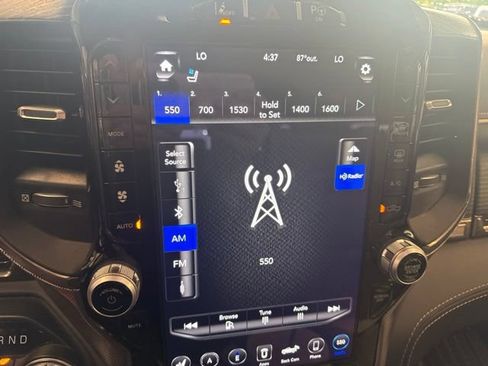 Used 2021 RAM 1500 Limited AWD/4WD image 9