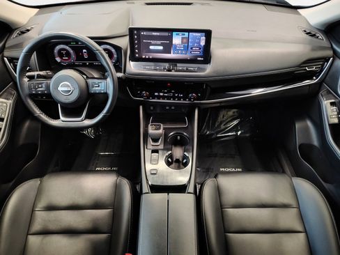 Certified 2024 Nissan Rogue SL w/ SL Premium Package FWD image 17