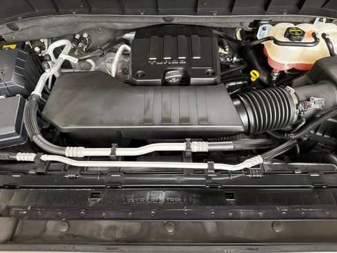 Used 2024 Chevrolet Silverado 1500 LT AWD/4WD image 36