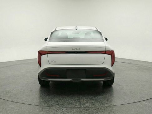 Used 2025 Kia K4 LXS image 7