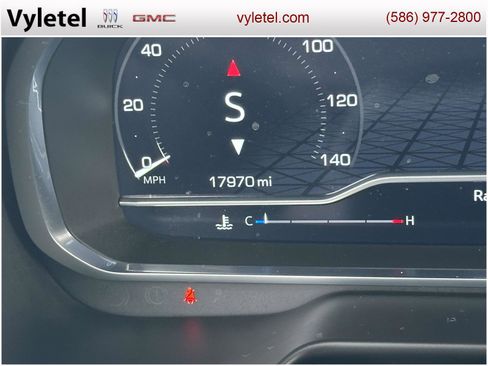 Used 2023 GMC Yukon XL AT4 image 24