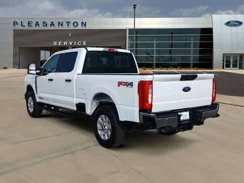 Certified 2024 Ford F250 XLT w/ FX4 Off-Road Package AWD/4WD image 3